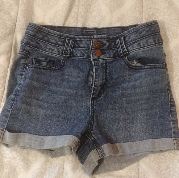 2 button jean shorts - Picture 1 of 4